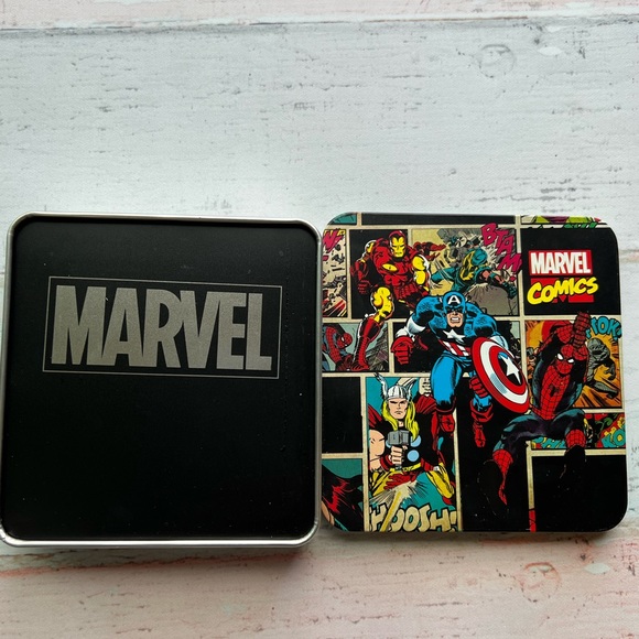 Marvel Multi Hero Patterned Wallet. New in box - Picture 3 of 7